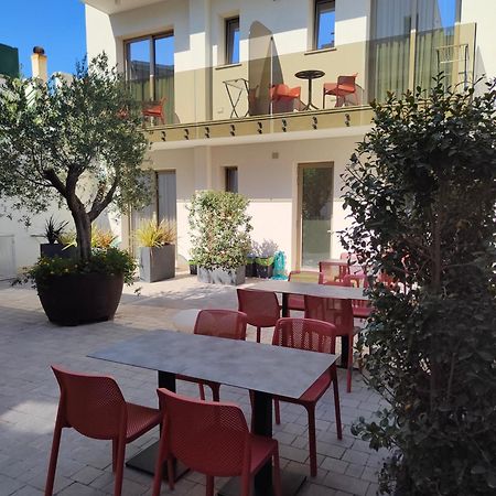 10 Catalani Rooms Porto Cesareo Exterior photo